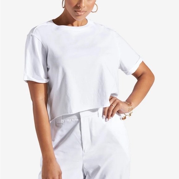 Boxy Crop White Tee - Picture 2 of 9